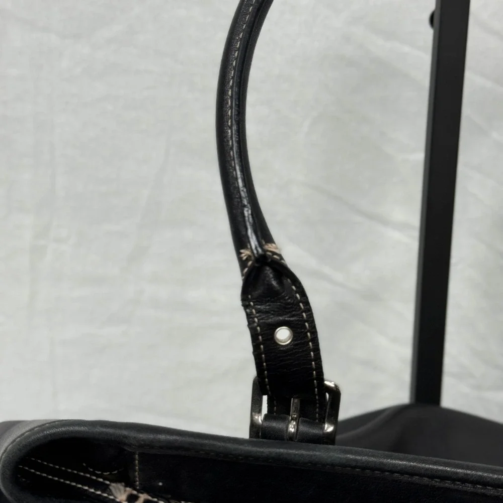 Coach Leather Purse‎ Top Handle Bag/ Purse Black Buckle
